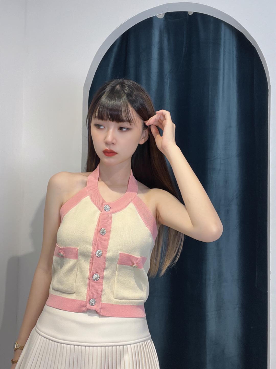 Ninestudio.9 | 甜美挂脖针织背心