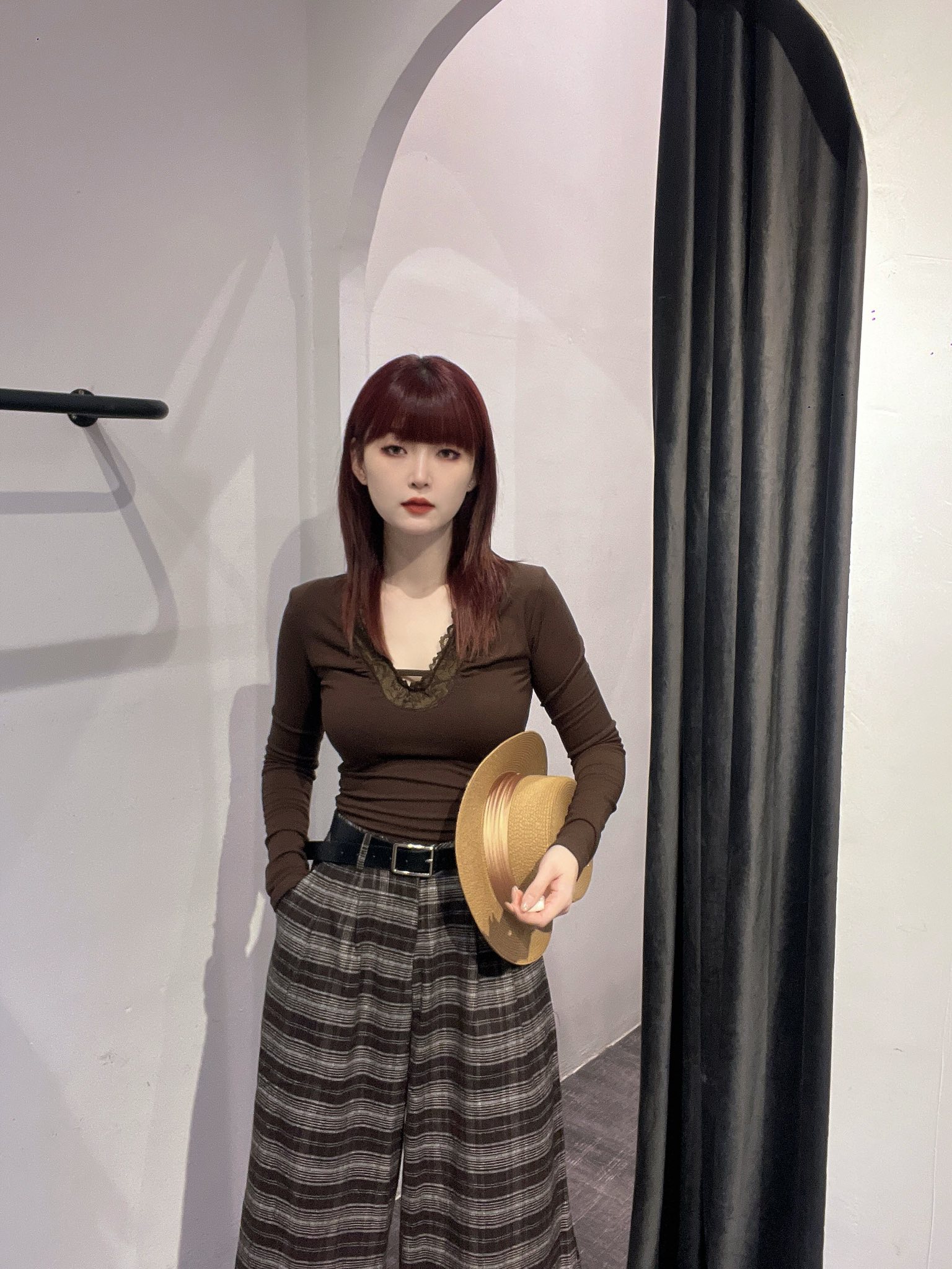 Ninestudio.9 | 辣妹风蕾丝边v领长袖上衣