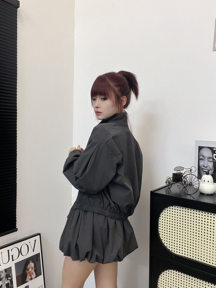 Ninestudio.9 | 百搭宽松夹克+花苞短裙