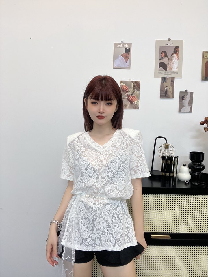 V领蕾丝透tee | Ninestudio.9